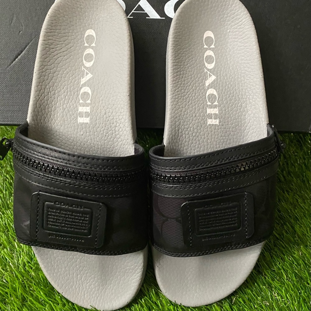 Coach Pocket Pool Slides, Black, 7, New